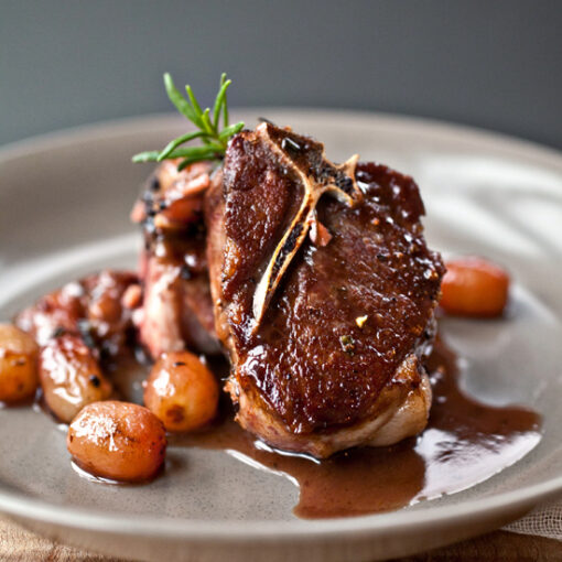 Lamb Chops with Rosemary and Grapes